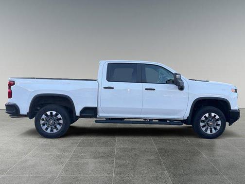 2024 Chevrolet Silverado 2500 Custom
