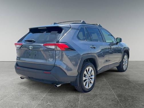 Magnetic Gray Metallic 2025 Toyota RAV4 XLE Premium
