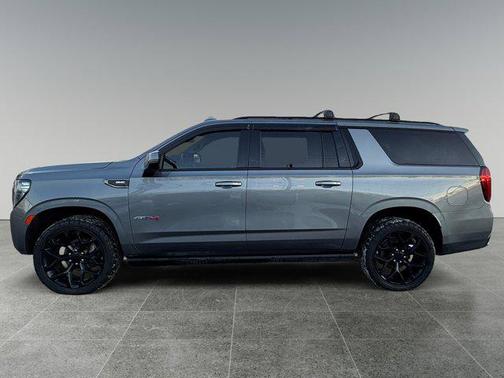2022 GMC Yukon XL 4WD AT4