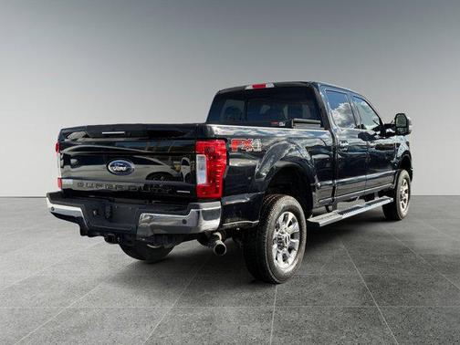 2017 Ford F-350 Lariat