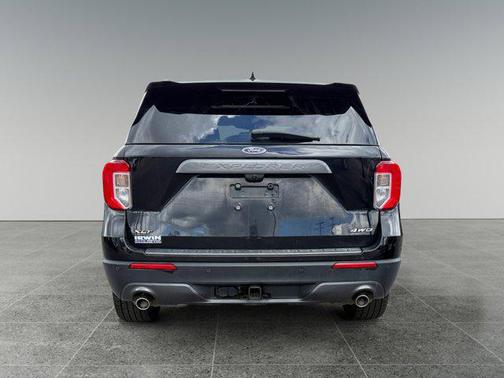 Agate Black Metallic 2021 Ford Explorer XLT