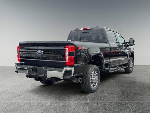 Agate Black Metallic 2026 Ford F-350 Lariat