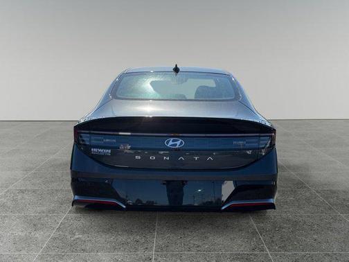 2026 Hyundai SONATA SEL