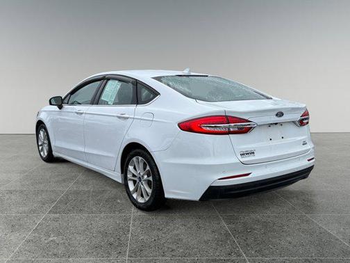 2020 Ford Fusion Hybrid SE