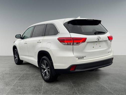 2018 Toyota Highlander LE Plus