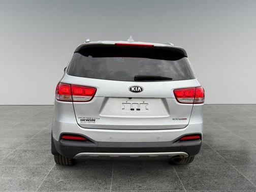 2017 Kia Sorento EX