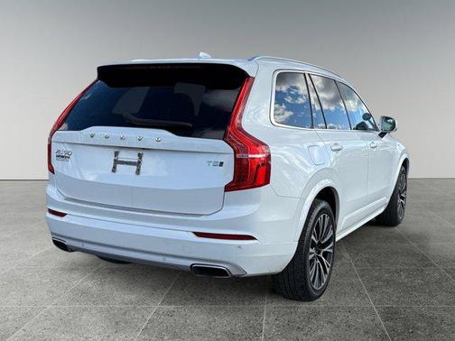 2020 Volvo XC90 T5 Momentum