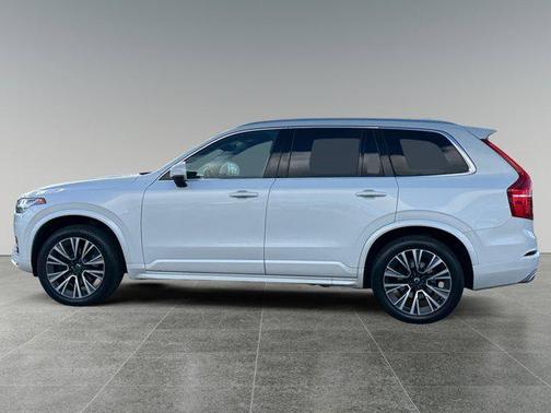2020 Volvo XC90 T5 Momentum