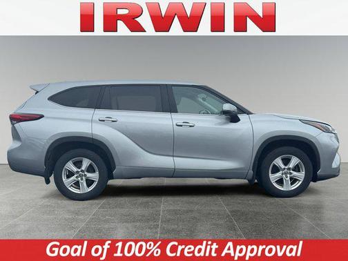 2022 Toyota Highlander LE