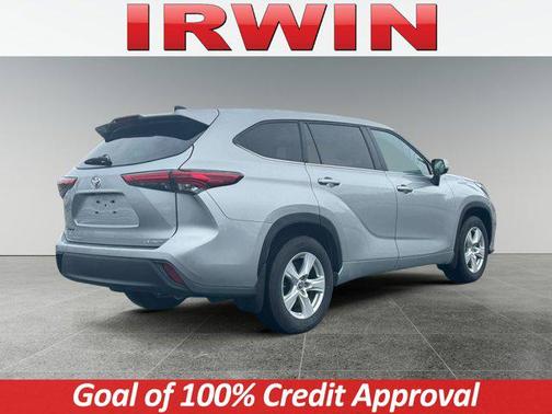 2022 Toyota Highlander LE
