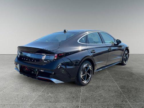 2026 Hyundai SONATA SEL