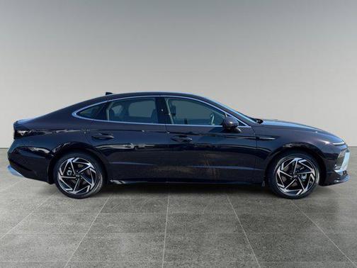 2026 Hyundai SONATA SEL