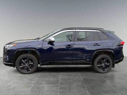 2021 Toyota RAV4 Hybrid SE