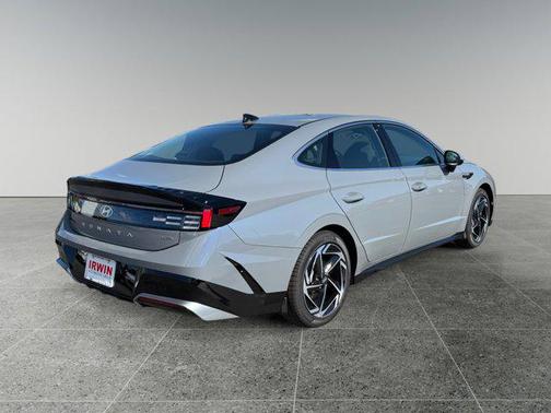2026 Hyundai SONATA SEL
