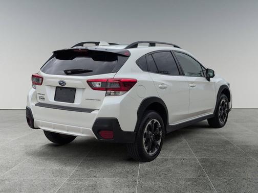 Crystal White Pearl 2022 Subaru Crosstrek Premium
