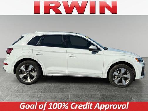 2022 Audi Q5 40 Premium Plus