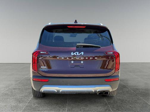 Sangria 2022 Kia Telluride S
