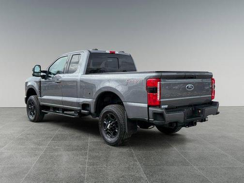 2024 Ford F-350 XLT