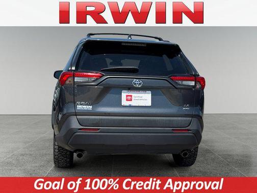 2020 Toyota RAV4 LE