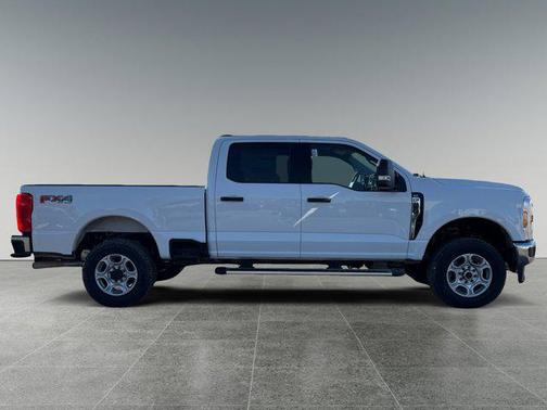 Oxford White 2026 Ford F-350 XLT