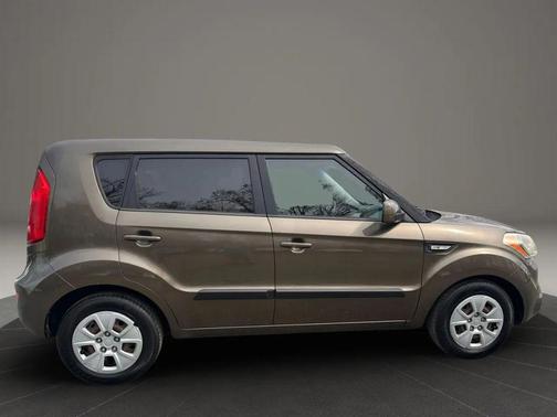 2013 Kia Soul Base