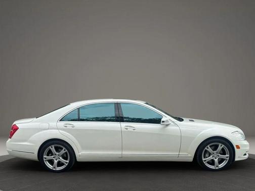 2013 Mercedes-Benz S-Class S 550 Sedan 4D
