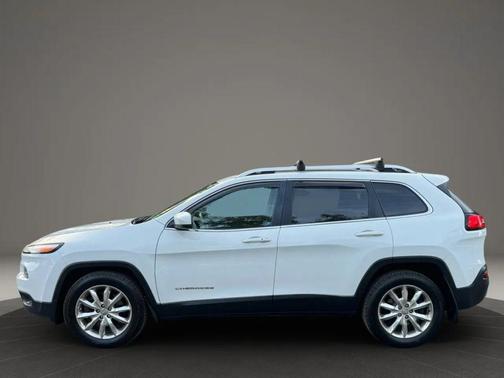 2015 Jeep Cherokee Sport