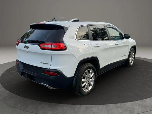 2015 Jeep Cherokee Sport