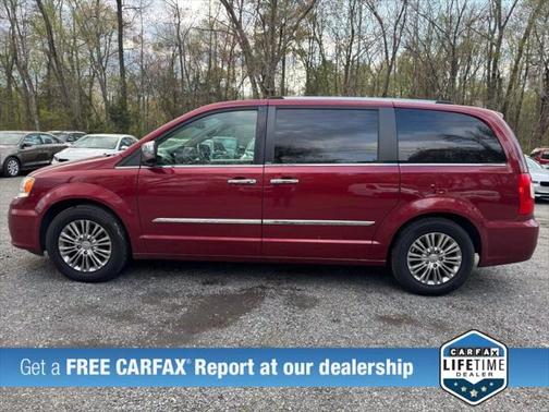 2011 Chrysler Town & Country Limited