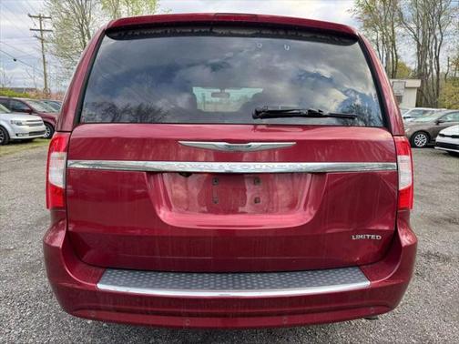 2011 Chrysler Town & Country Limited