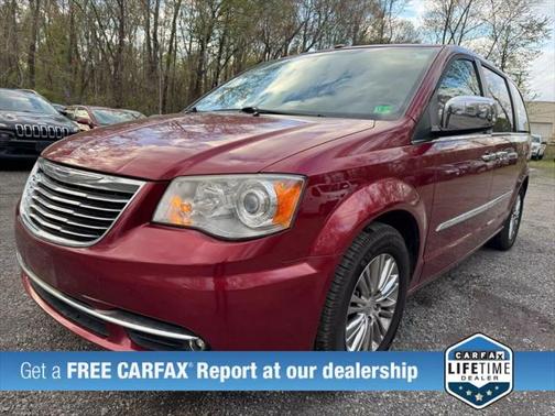 2011 Chrysler Town & Country Limited