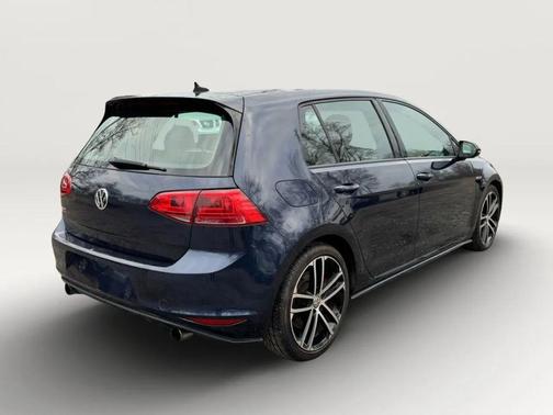 2017 Volkswagen Golf GTI 2.0T S 4-Door