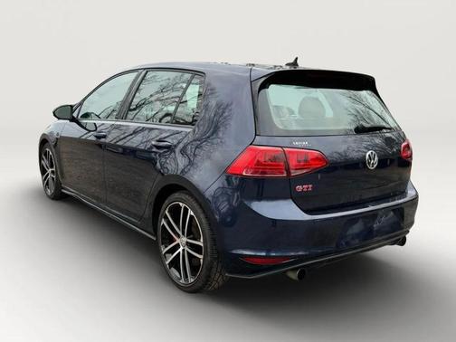 2017 Volkswagen Golf GTI 2.0T S 4-Door