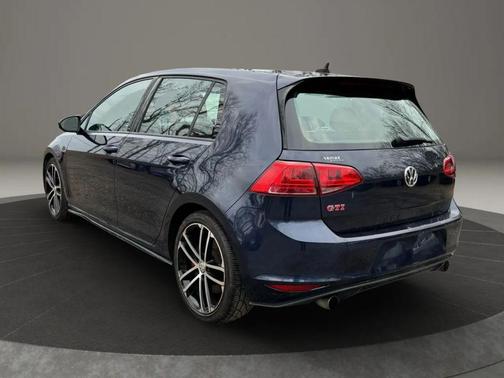 2017 Volkswagen Golf GTI 2.0T S 4-Door