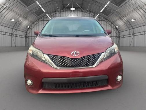 2013 Toyota Sienna SE