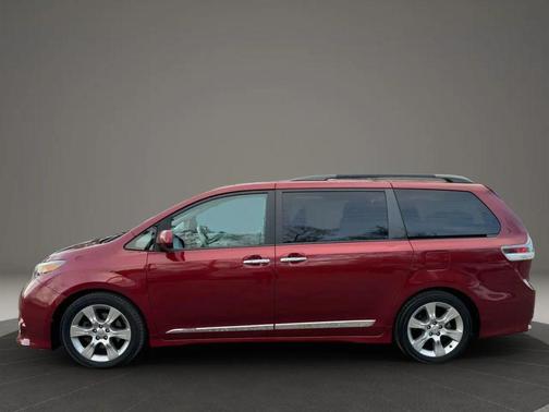 2013 Toyota Sienna SE