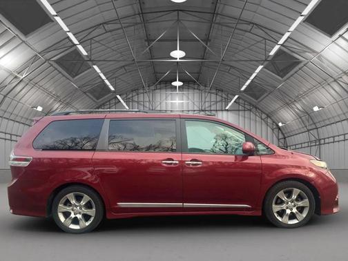 2013 Toyota Sienna SE
