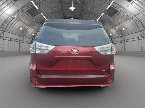 2013 Toyota Sienna SE