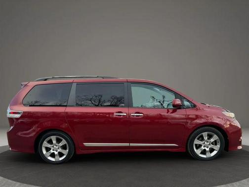 2013 Toyota Sienna SE