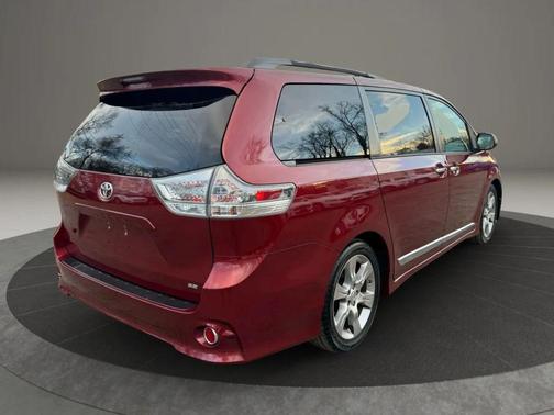 2013 Toyota Sienna SE