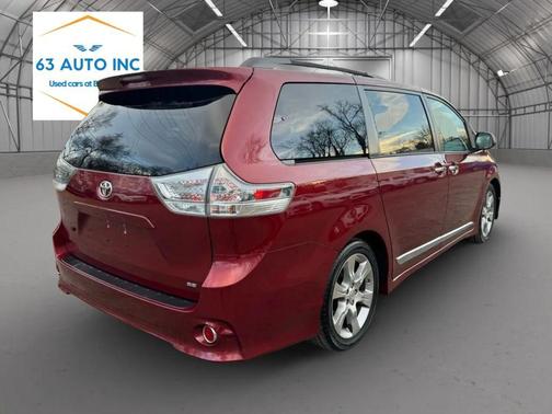 2013 Toyota Sienna SE