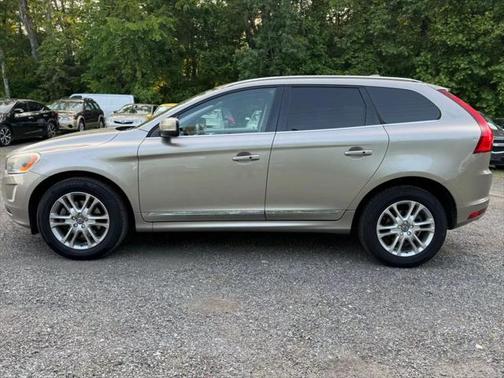 2016 Volvo XC60 T5 Drive-E Platinum