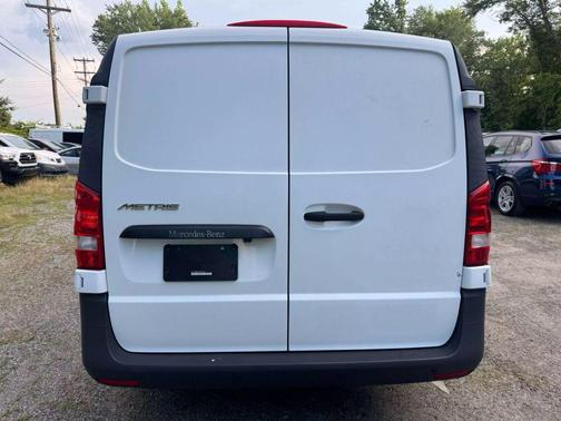 2020 Mercedes-Benz Metris Base