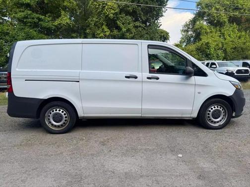 2020 Mercedes-Benz Metris Base