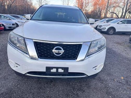 2014 Nissan Pathfinder SV