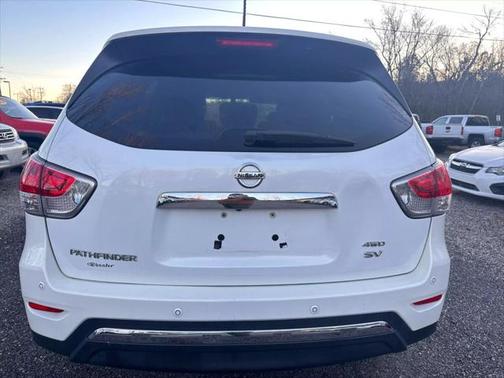 2014 Nissan Pathfinder SV