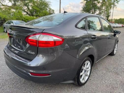 2016 Ford Fiesta SE