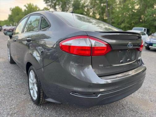 2016 Ford Fiesta SE