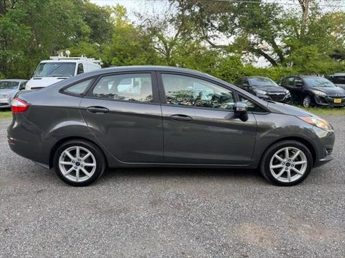 2016 Ford Fiesta SE