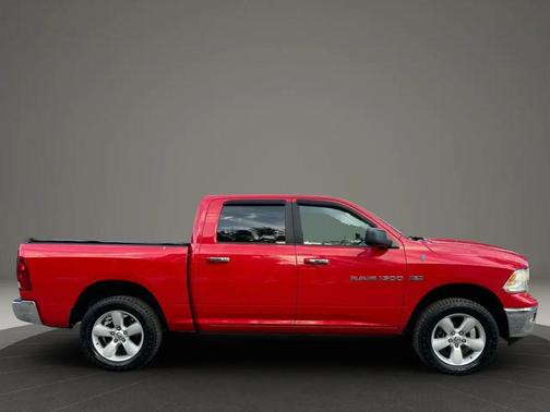 2012 RAM 1500 SLT